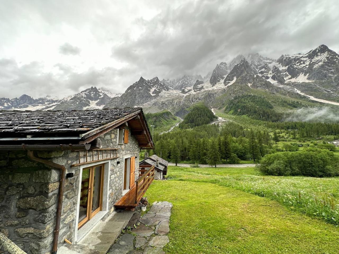 Chalet Val Ferret Cir 0246 Courmayeur Exterior photo